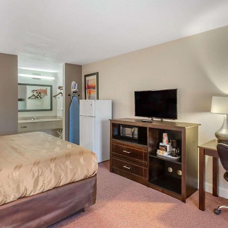 Quality Inn And Suites Port Arthur Nederland Екстериор снимка