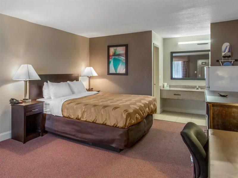 Quality Inn And Suites Port Arthur Nederland Екстериор снимка