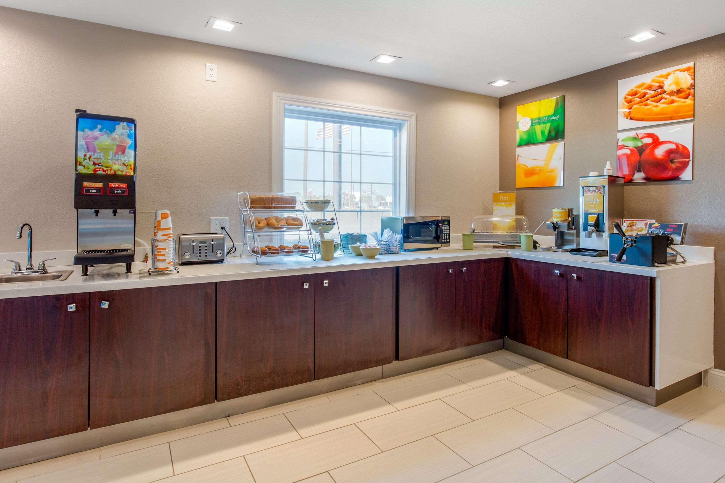 Quality Inn And Suites Port Arthur Nederland Екстериор снимка